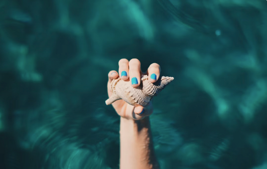 Tendencias de colores para uñas en verano